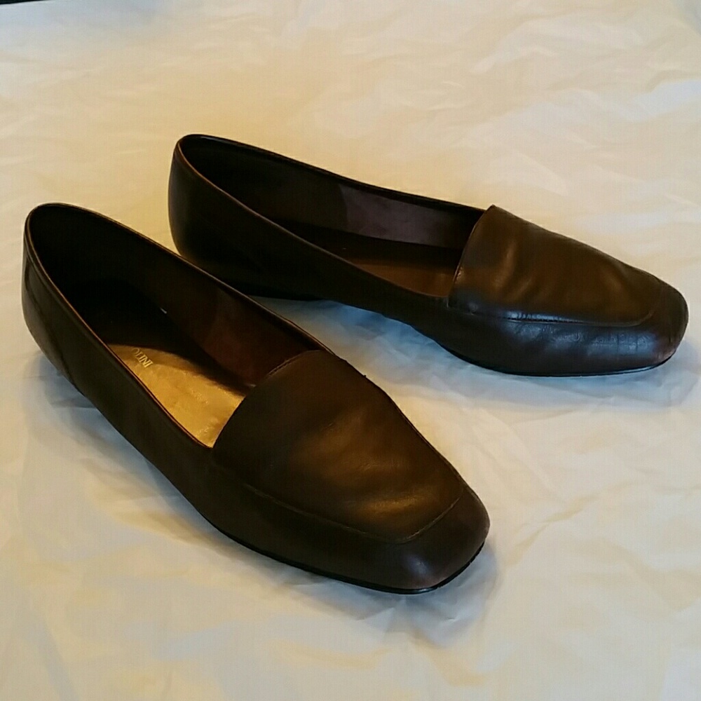 Enzo Angiolini brown flats